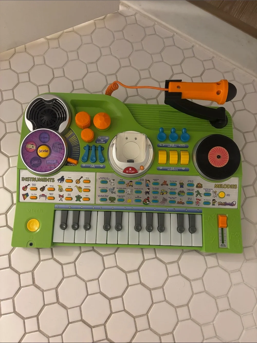 Kids Green Vtech Electronic Music Keyboard with Microphone Kidi Jamz